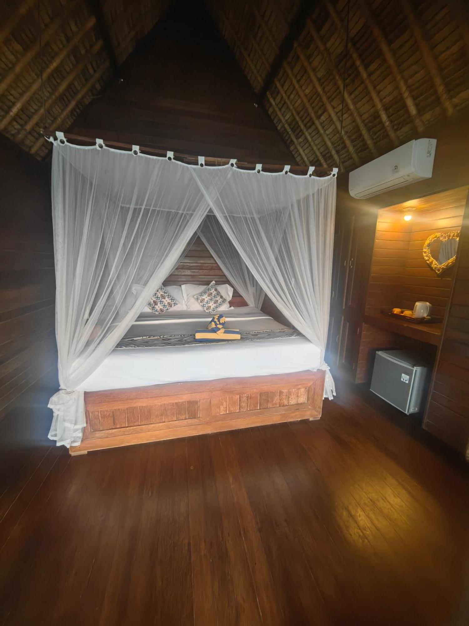 Hotel The Dafish Ceningan Ceningan Island Exterior foto